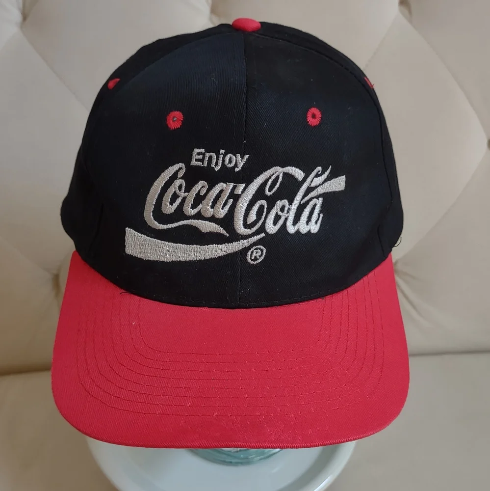 COCA-COLA Hat Black Red OS Adjustable Embroidered